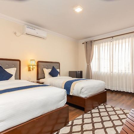 Kathmandu Business Hotel Exterior photo