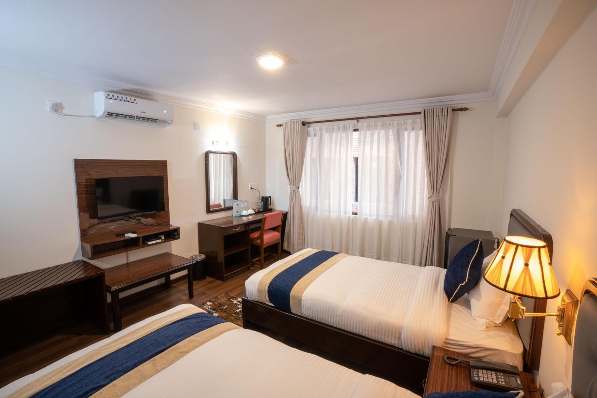 Kathmandu Business Hotel Exterior photo