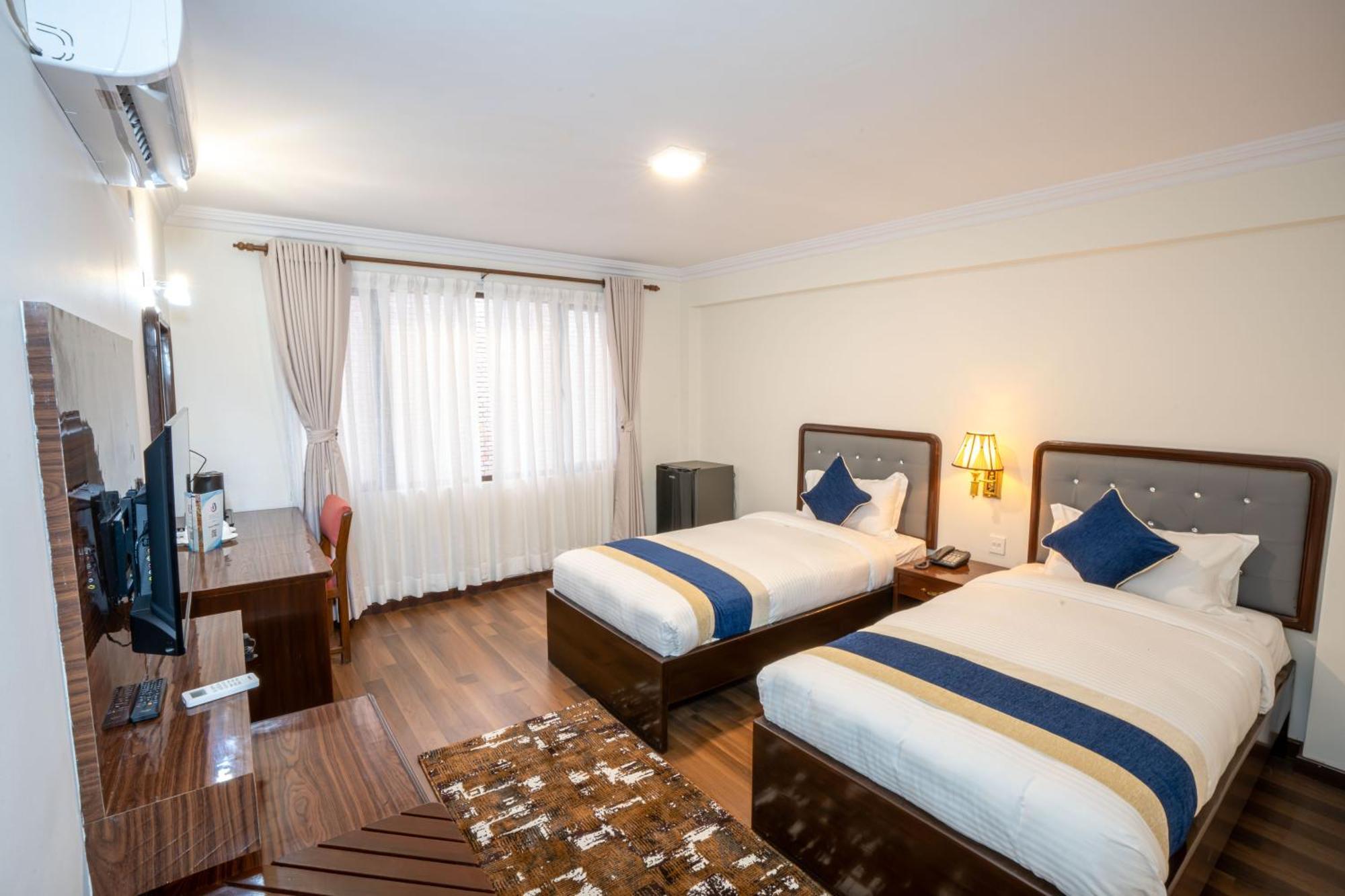 Kathmandu Business Hotel Exterior photo