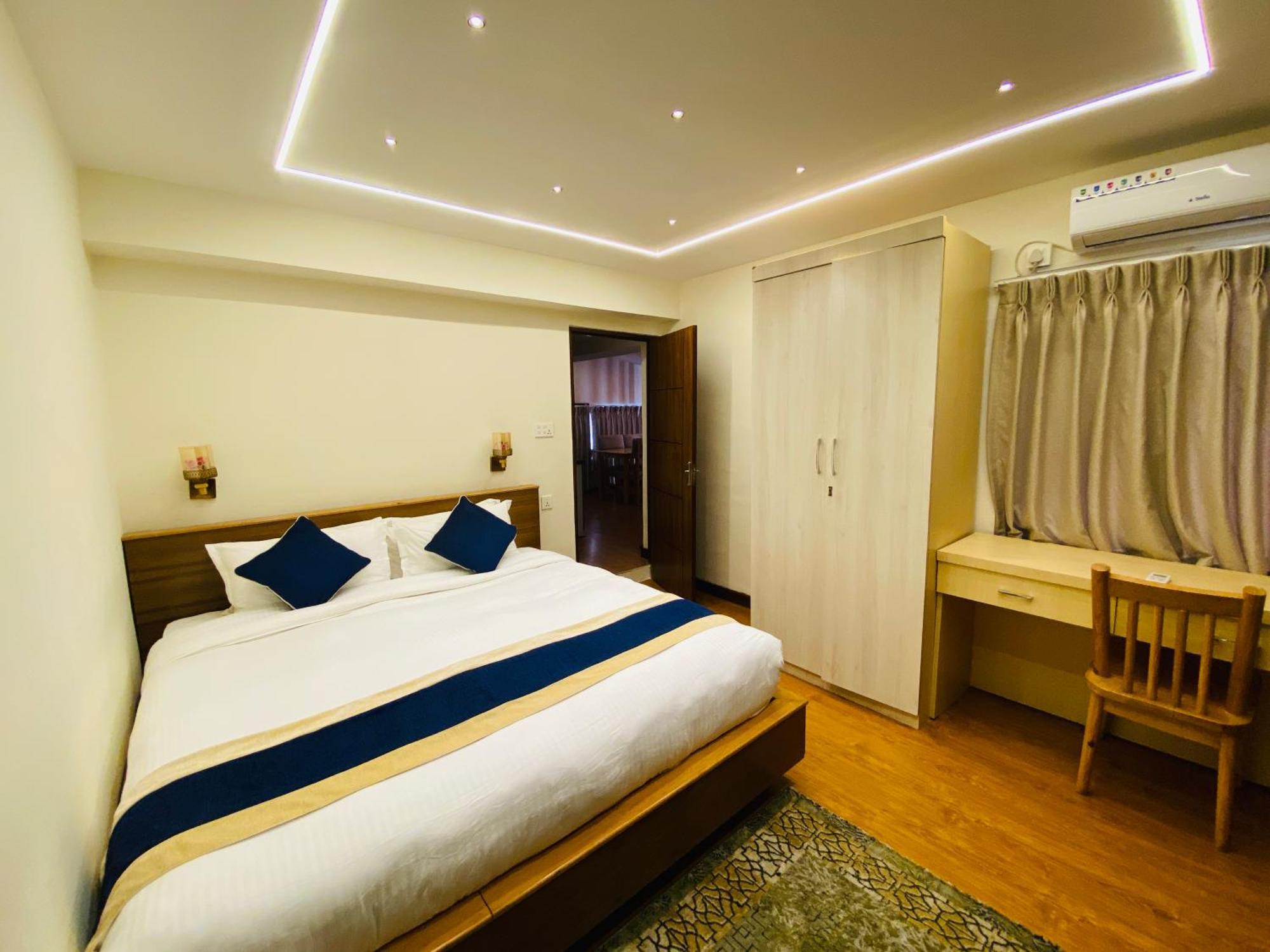 Kathmandu Business Hotel Exterior photo