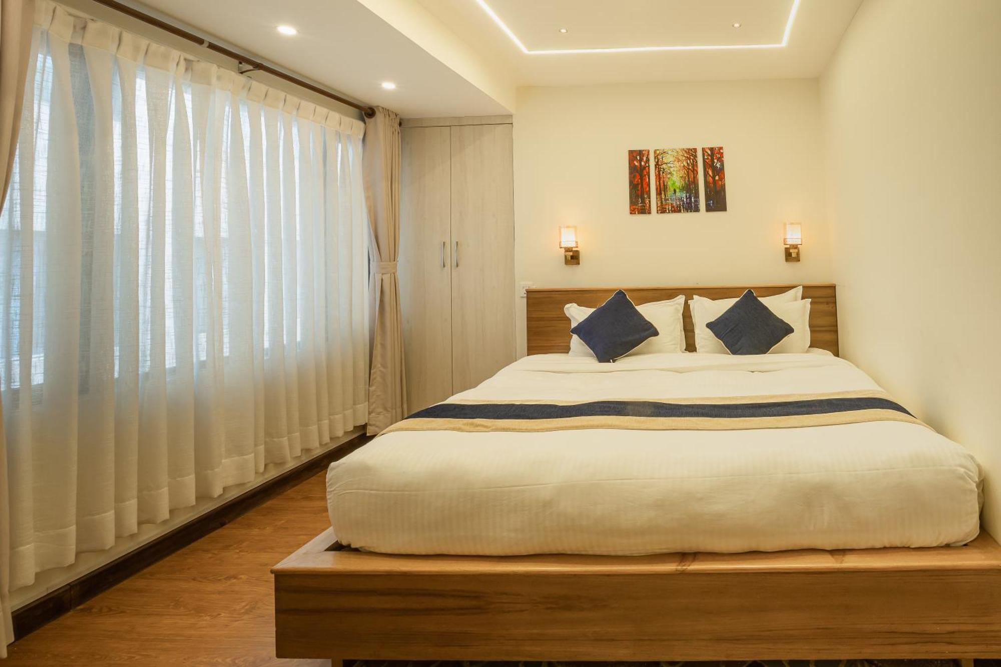 Kathmandu Business Hotel Exterior photo